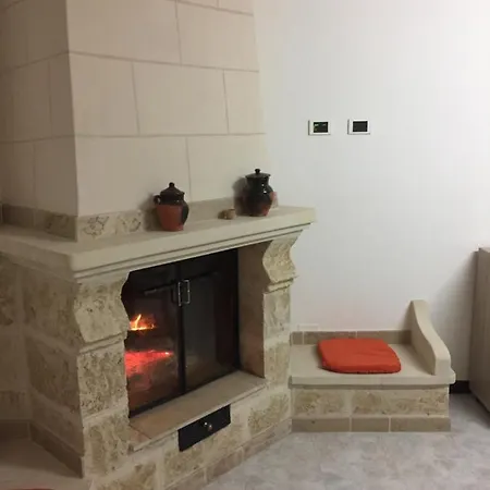 Casa-lisa Seminterrato Apartman Miggiano