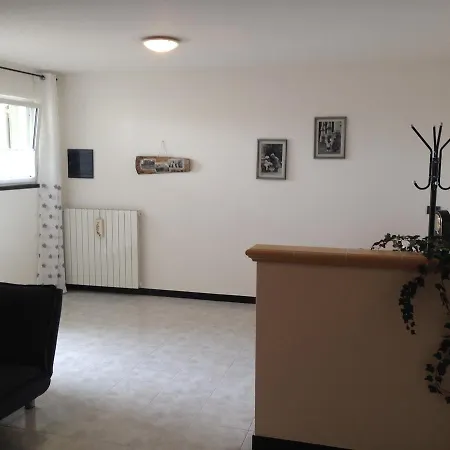 Casa-lisa Seminterrato Apartman Miggiano