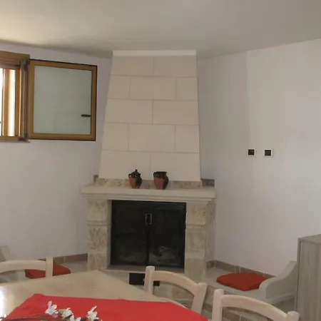 Casa-lisa Seminterrato Apartman Miggiano