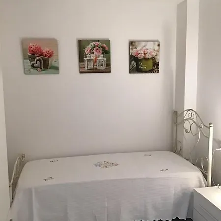 Casa-lisa Seminterrato Miggiano