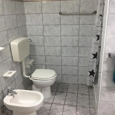 Casa-lisa Seminterrato Apartment